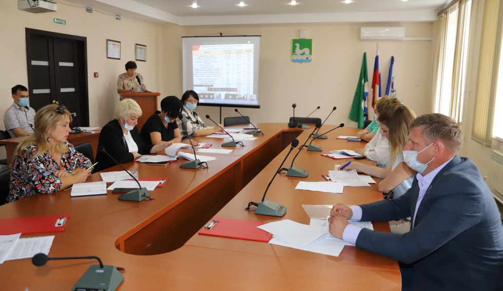 Работает_административный_совет.JPG